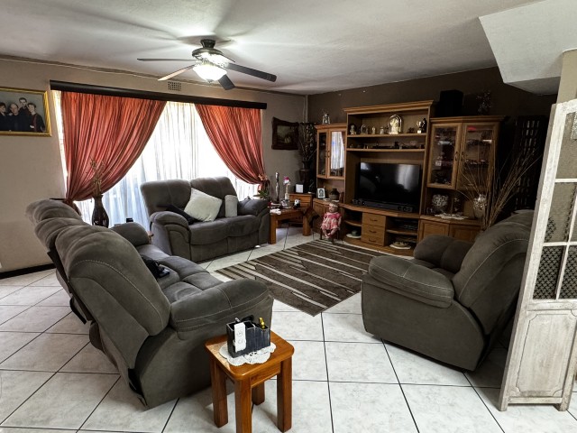 3 Bedroom Property for Sale in Birchleigh North Gauteng