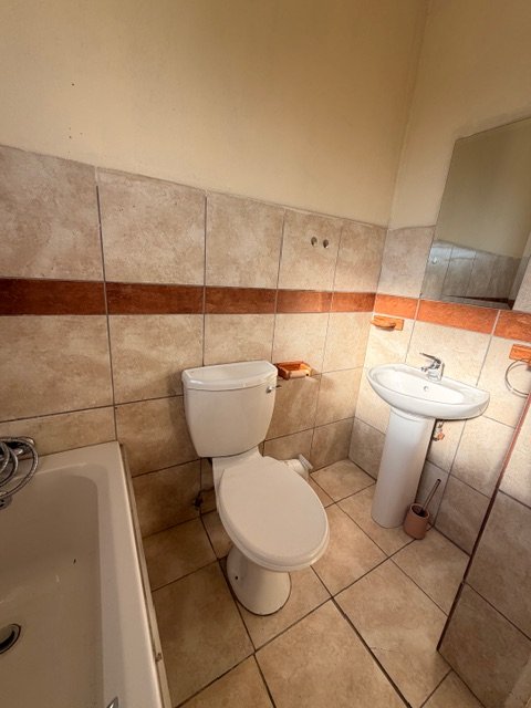 1 Bedroom Property for Sale in Kempton Park Central Gauteng