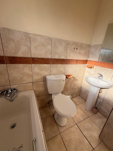 1 Bedroom Property for Sale in Kempton Park Central Gauteng