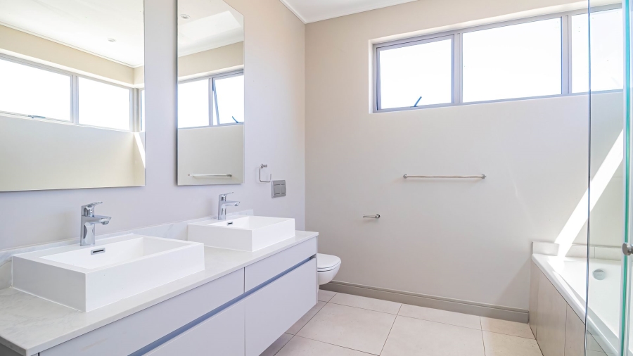 3 Bedroom Property for Sale in Serengeti Lifestyle Estate Gauteng