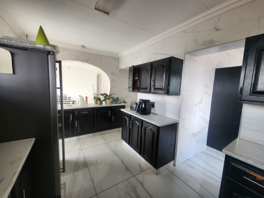 3 Bedroom Property for Sale in Bassonia Gauteng