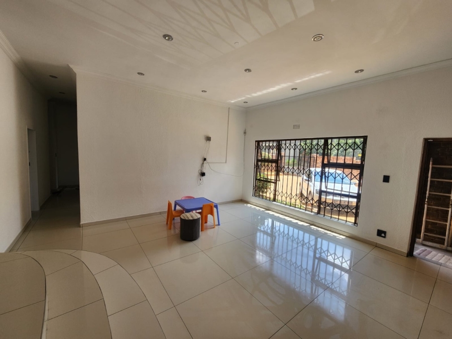 3 Bedroom Property for Sale in Bassonia Gauteng
