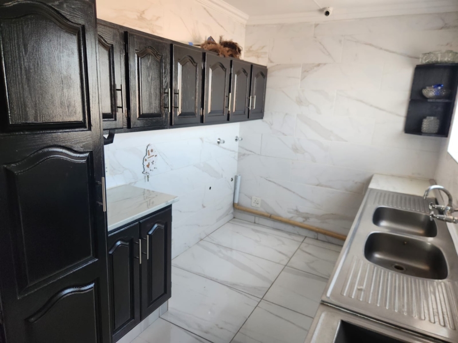 3 Bedroom Property for Sale in Bassonia Gauteng