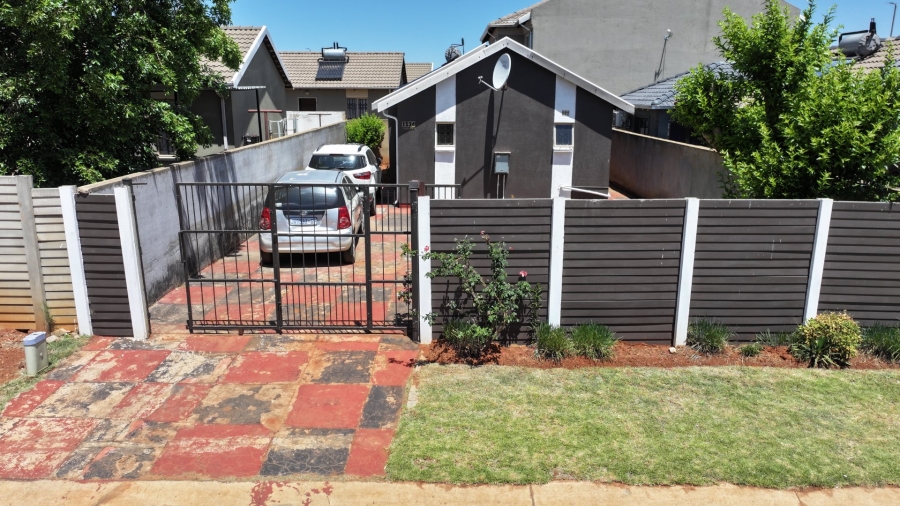 2 Bedroom Property for Sale in Sky City Gauteng
