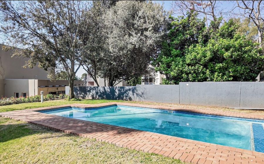 To Let 1 Bedroom Property for Rent in Sandown Gauteng