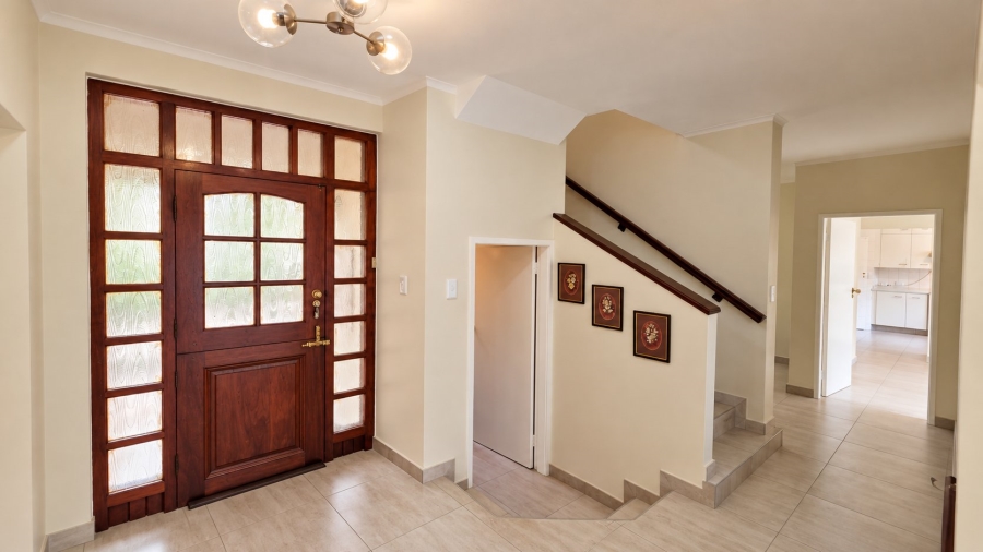 To Let 3 Bedroom Property for Rent in Lonehill Gauteng