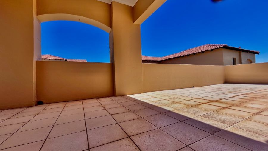 2 Bedroom Property for Sale in Erand Gardens Gauteng