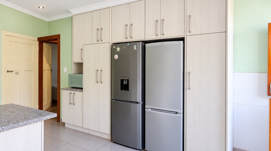 3 Bedroom Property for Sale in Bezuidenhout Valley Gauteng