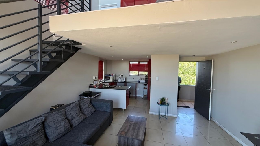 1 Bedroom Property for Sale in Rooihuiskraal North Gauteng