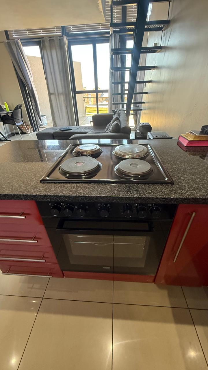 1 Bedroom Property for Sale in Rooihuiskraal North Gauteng