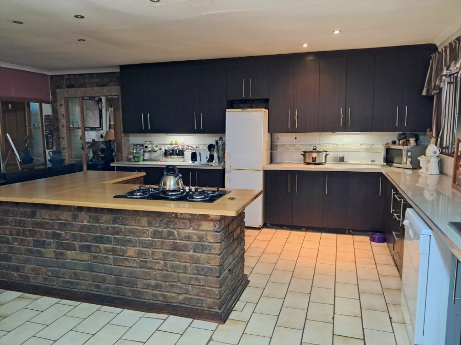 10 Bedroom Property for Sale in Chantelle Gauteng
