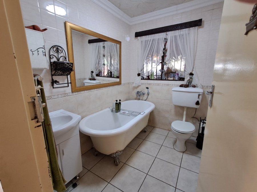 10 Bedroom Property for Sale in Chantelle Gauteng