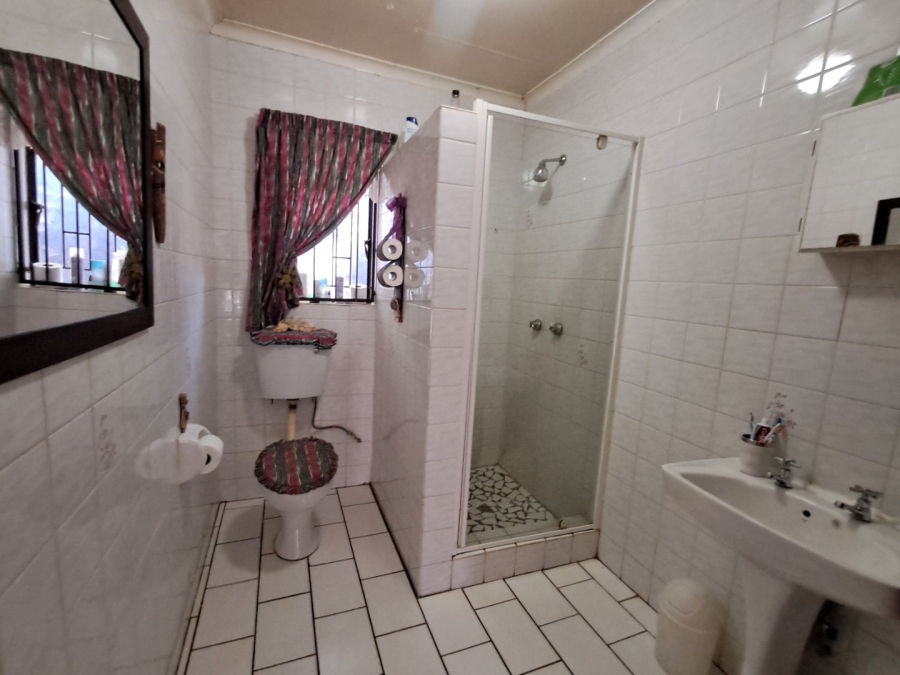 10 Bedroom Property for Sale in Chantelle Gauteng