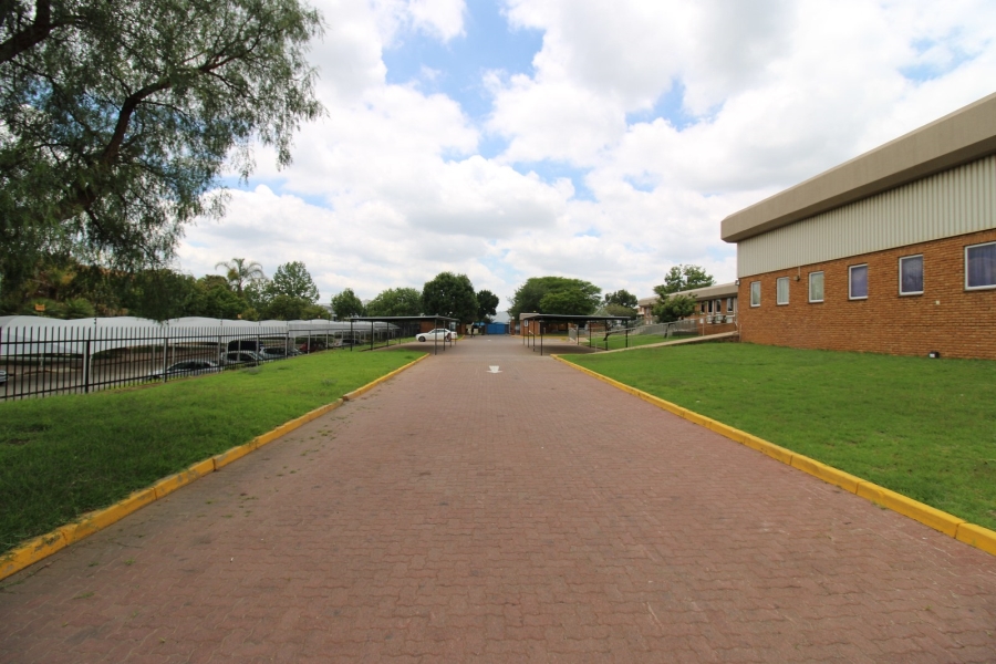 To Let Commercial Property for Rent in Halfway House Gauteng