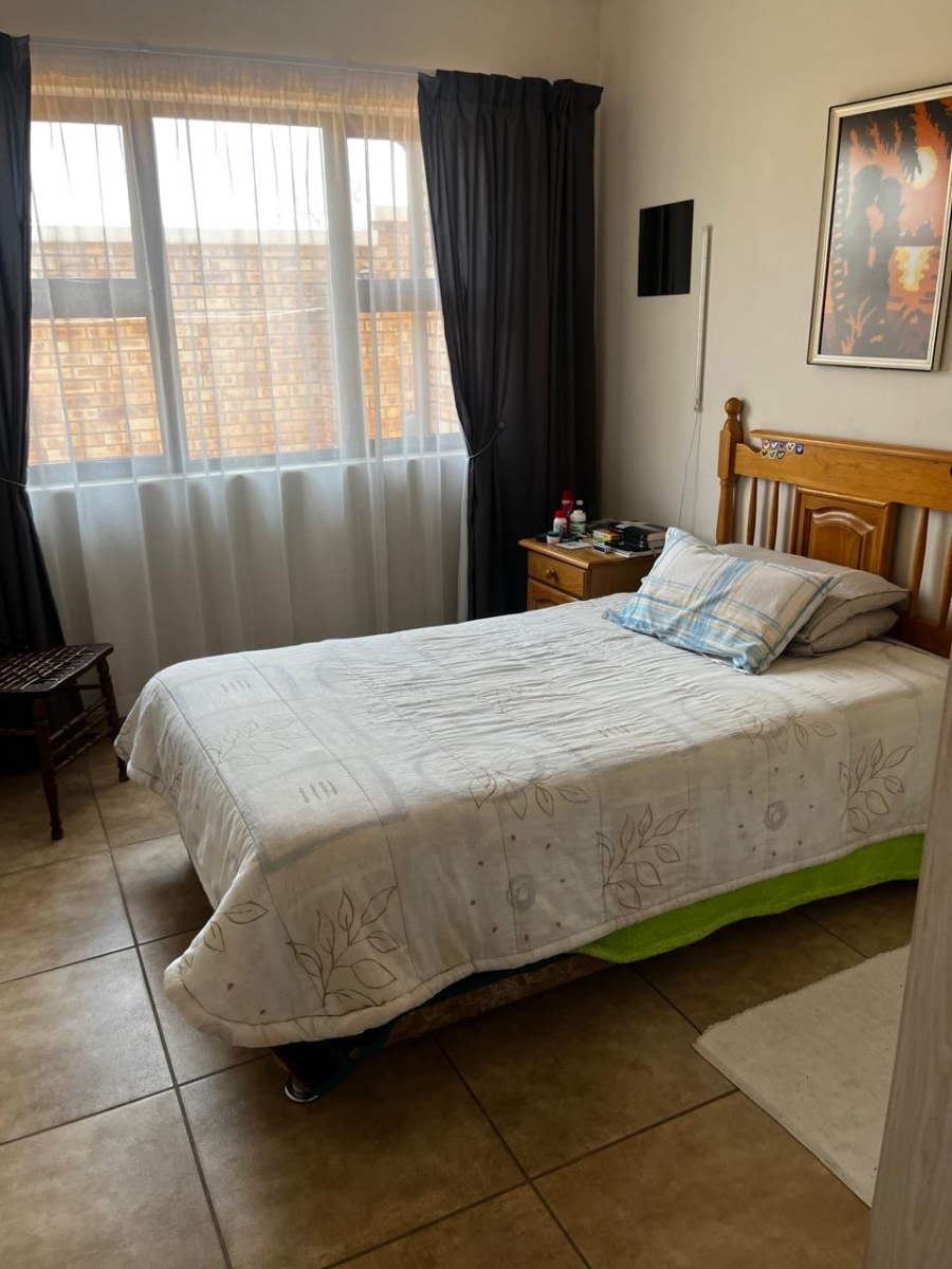To Let 3 Bedroom Property for Rent in Beyers Park Gauteng