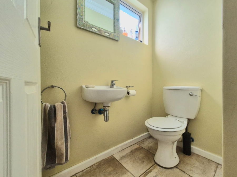 5 Bedroom Property for Sale in Centurion Golf Estate Gauteng