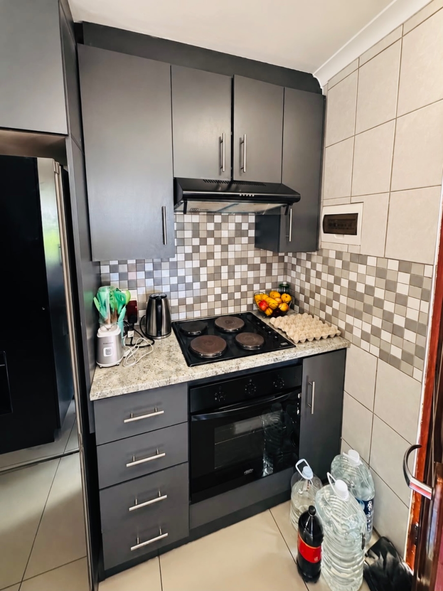 2 Bedroom Property for Sale in Soshanguve VV Gauteng