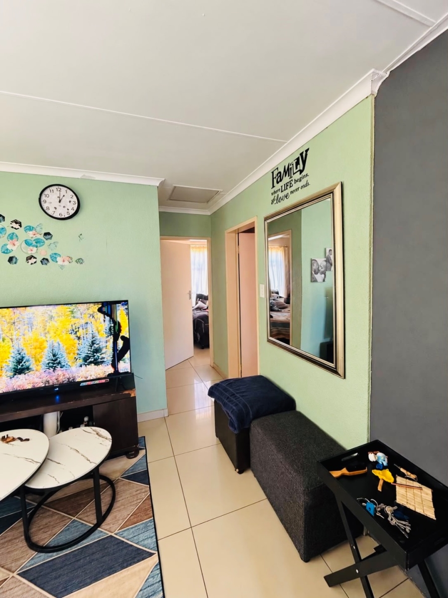 2 Bedroom Property for Sale in Soshanguve VV Gauteng
