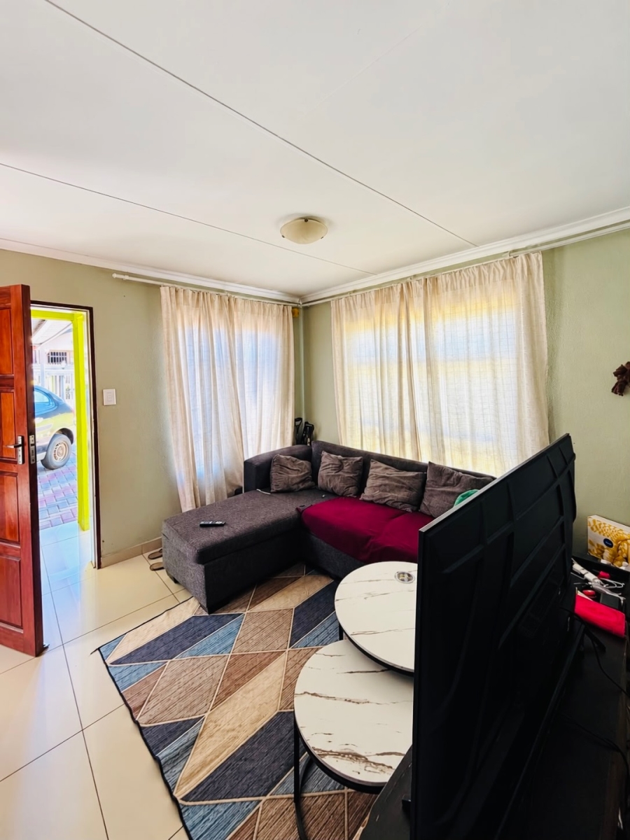 2 Bedroom Property for Sale in Soshanguve VV Gauteng