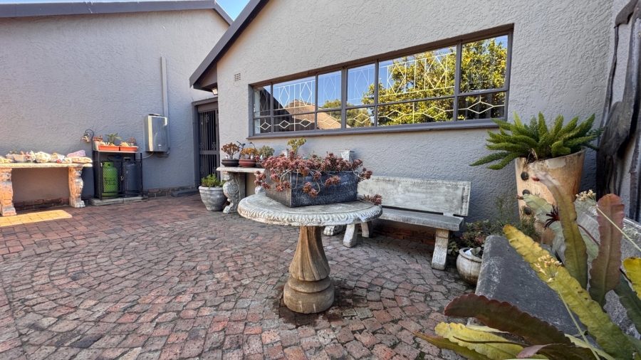 4 Bedroom Property for Sale in Three Rivers East Gauteng