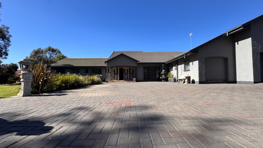 4 Bedroom Property for Sale in Three Rivers East Gauteng