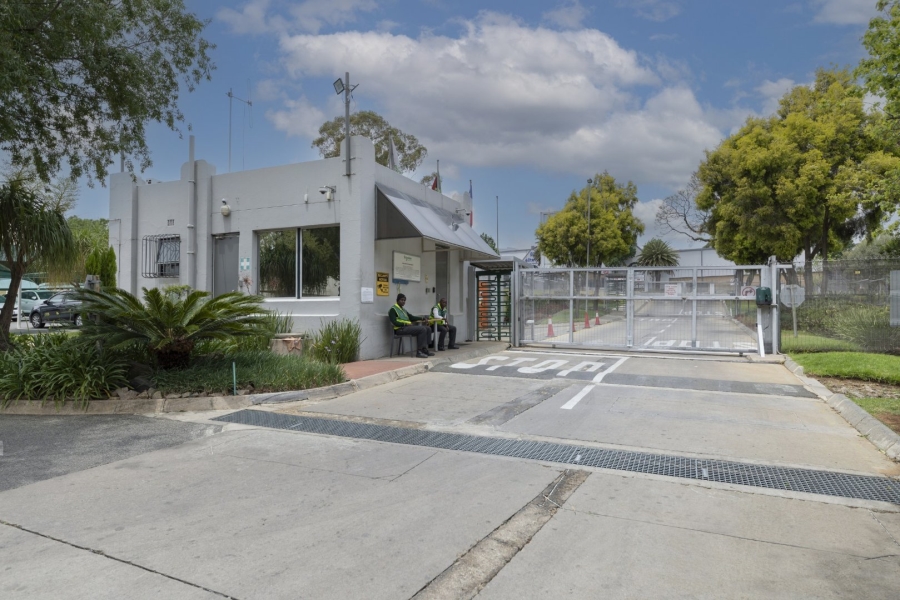 To Let Commercial Property for Rent in Halfway House Gauteng