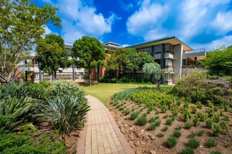To Let Commercial Property for Rent in Woodmead Gauteng