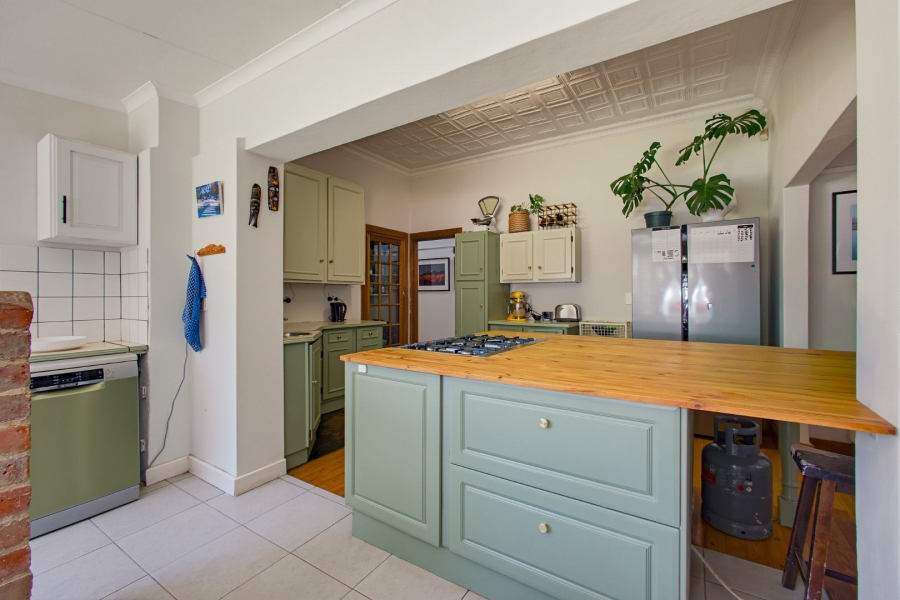  Bedroom Property for Sale in Airfield Gauteng