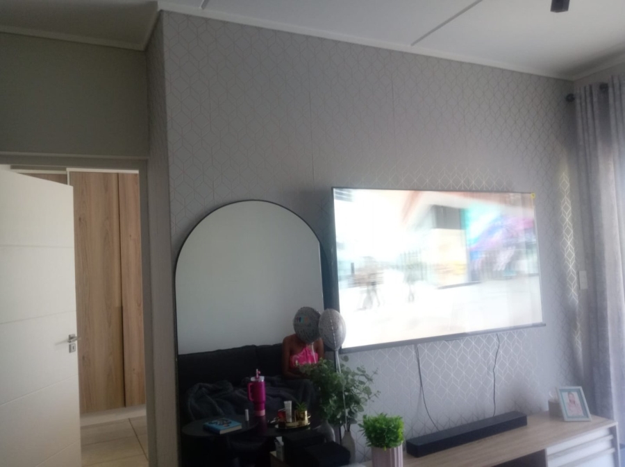 To Let 1 Bedroom Property for Rent in Waterfall Gauteng