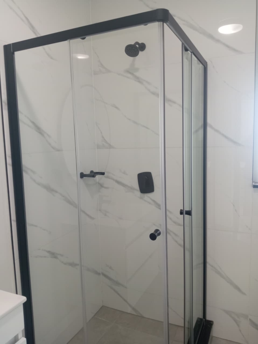 To Let 1 Bedroom Property for Rent in Waterfall Gauteng
