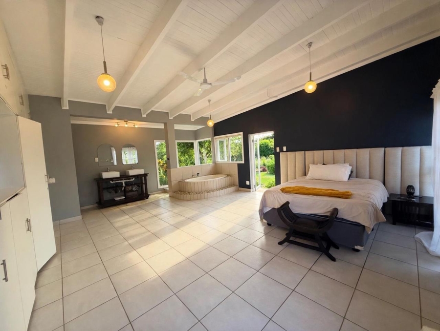 5 Bedroom Property for Sale in Moreleta Park Gauteng