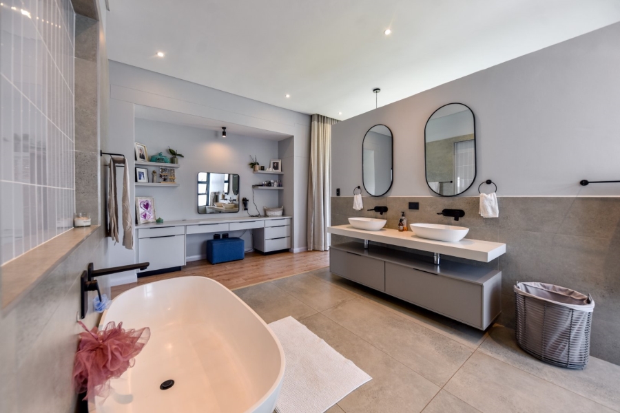 4 Bedroom Property for Sale in Lombardy Gauteng