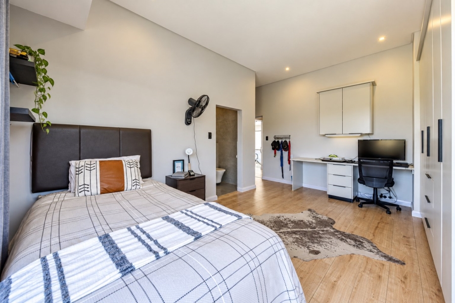 4 Bedroom Property for Sale in Lombardy Gauteng