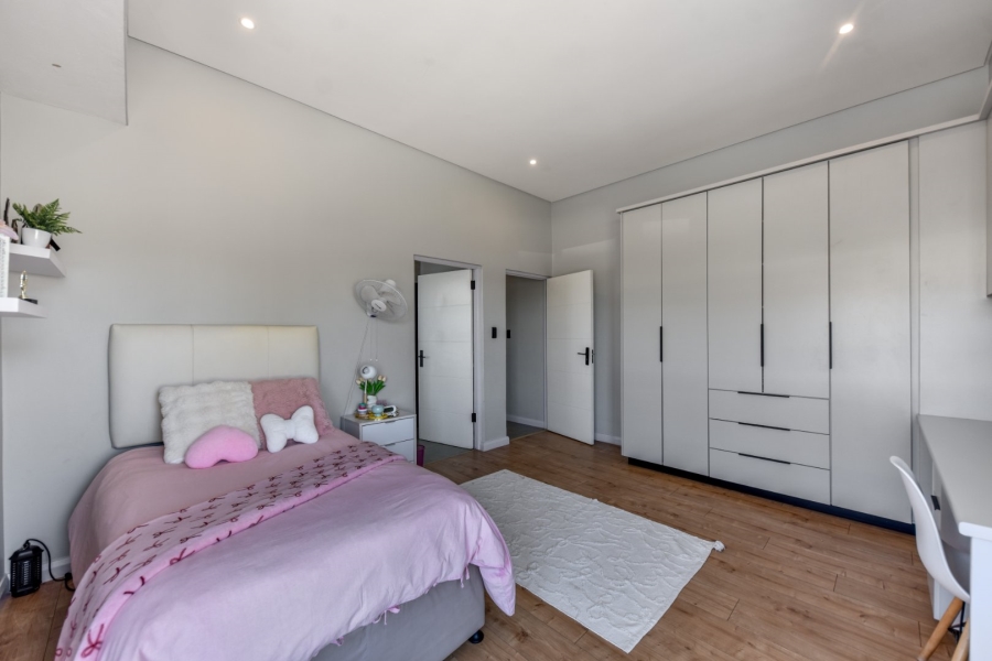4 Bedroom Property for Sale in Lombardy Gauteng