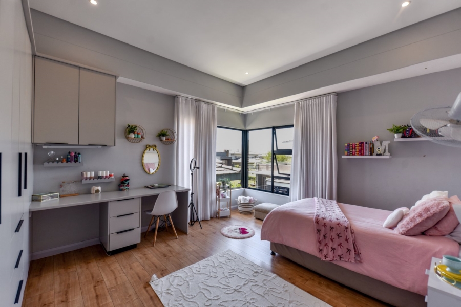 4 Bedroom Property for Sale in Lombardy Gauteng