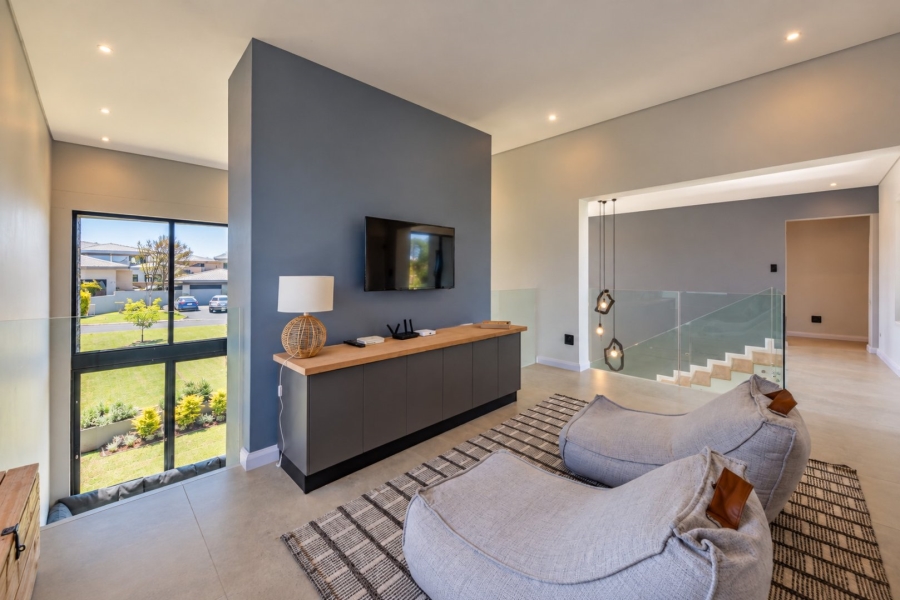 4 Bedroom Property for Sale in Lombardy Gauteng