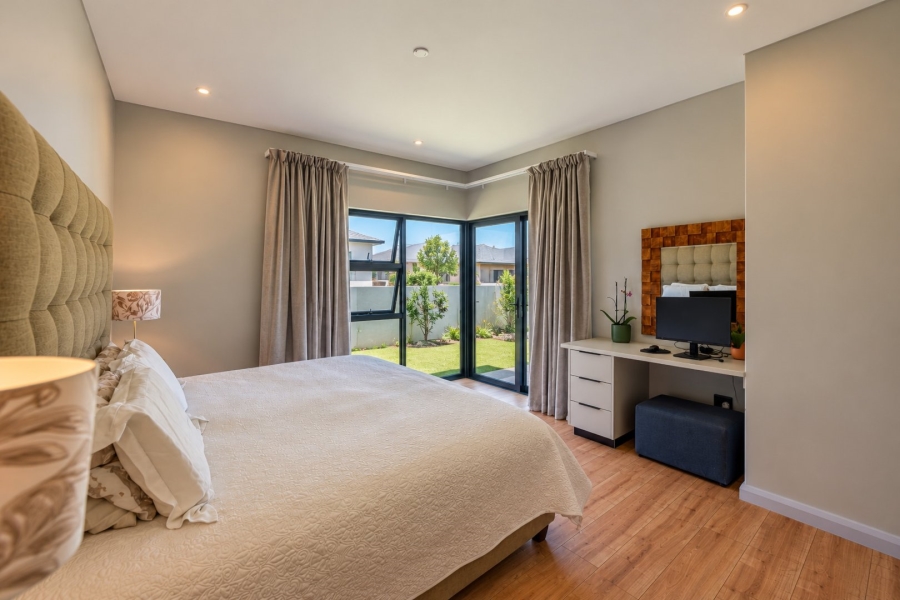 4 Bedroom Property for Sale in Lombardy Gauteng