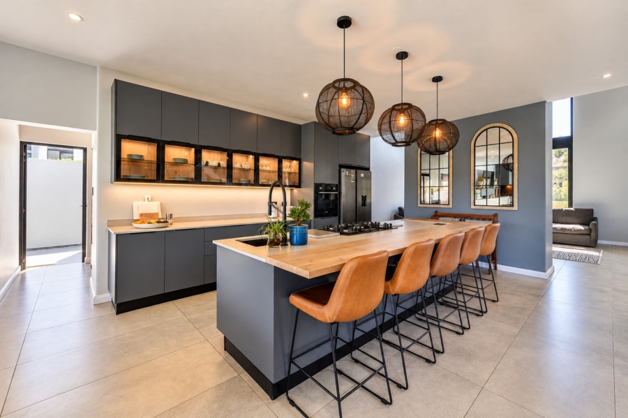 4 Bedroom Property for Sale in Lombardy Gauteng