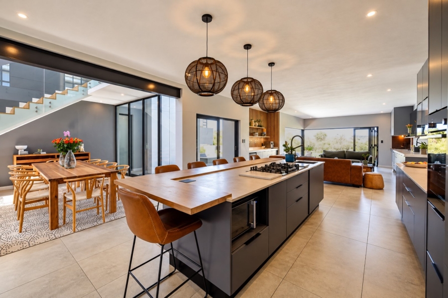 4 Bedroom Property for Sale in Lombardy Gauteng