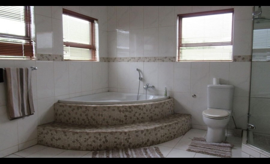 4 Bedroom Property for Sale in Vanderbijlpark SW 5 Gauteng