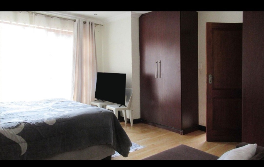 4 Bedroom Property for Sale in Vanderbijlpark SW 5 Gauteng
