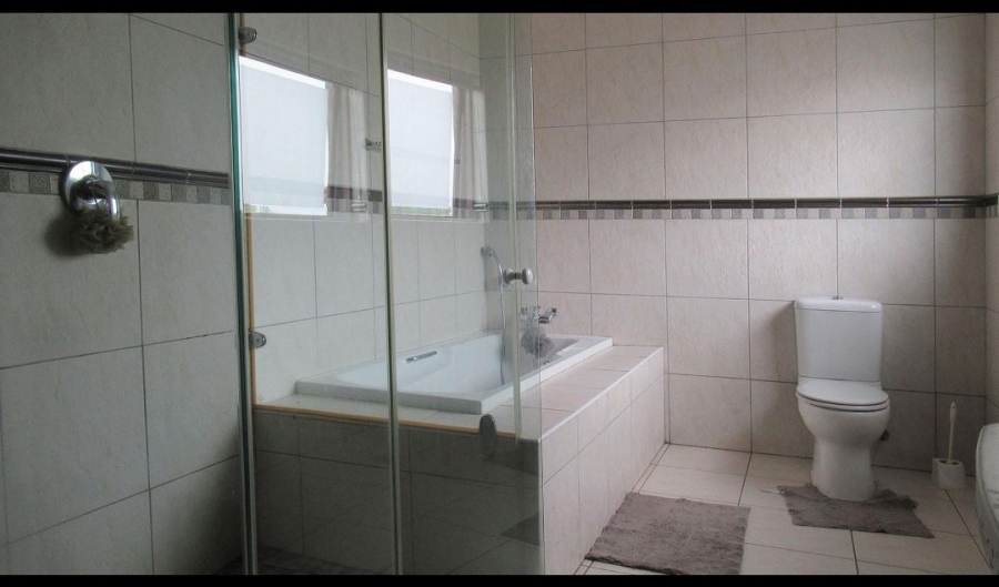 4 Bedroom Property for Sale in Vanderbijlpark SW 5 Gauteng