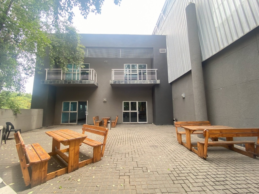 To Let Commercial Property for Rent in Longmeadow Gauteng