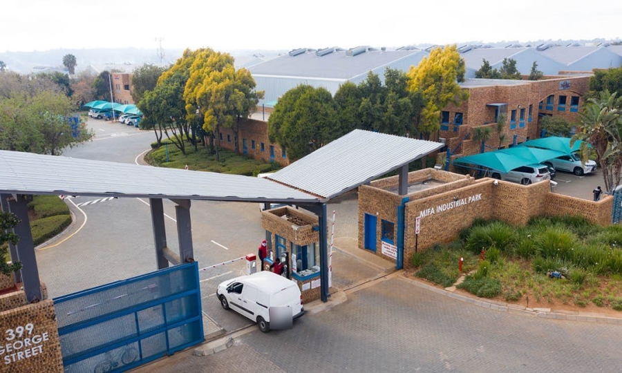 Commercial Property for Sale in Randjespark Gauteng