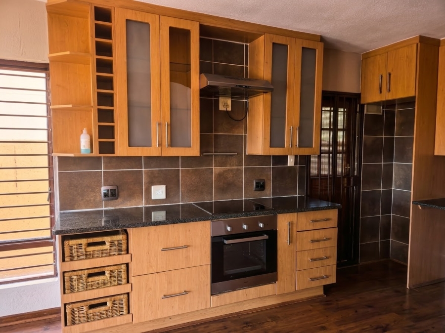 3 Bedroom Property for Sale in Erand Gardens Gauteng