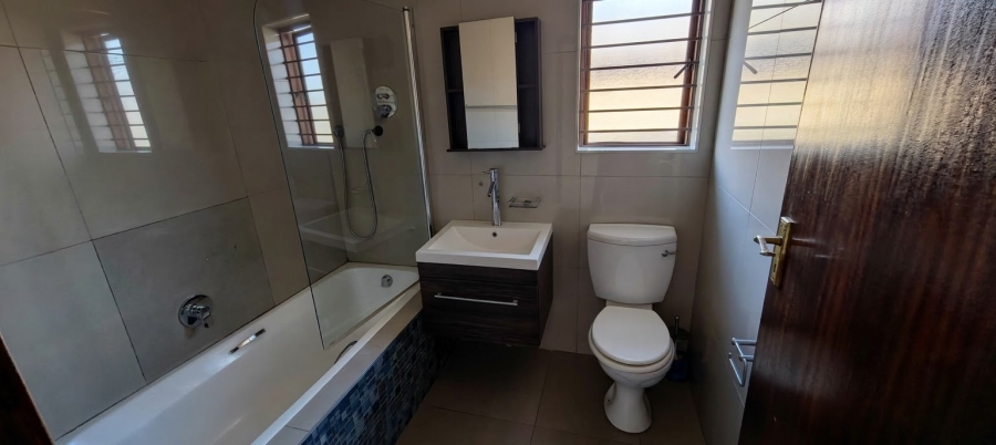 3 Bedroom Property for Sale in Erand Gardens Gauteng
