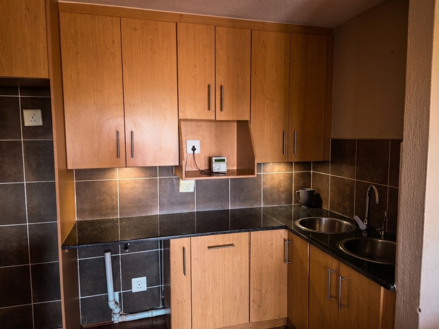 3 Bedroom Property for Sale in Erand Gardens Gauteng