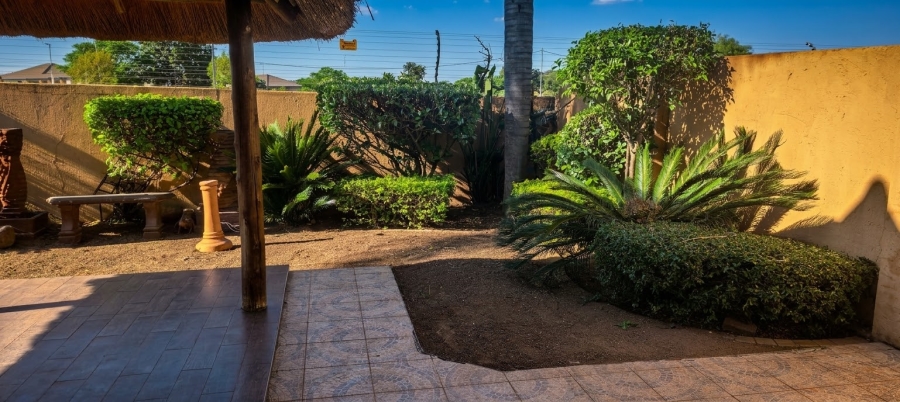 3 Bedroom Property for Sale in Erand Gardens Gauteng
