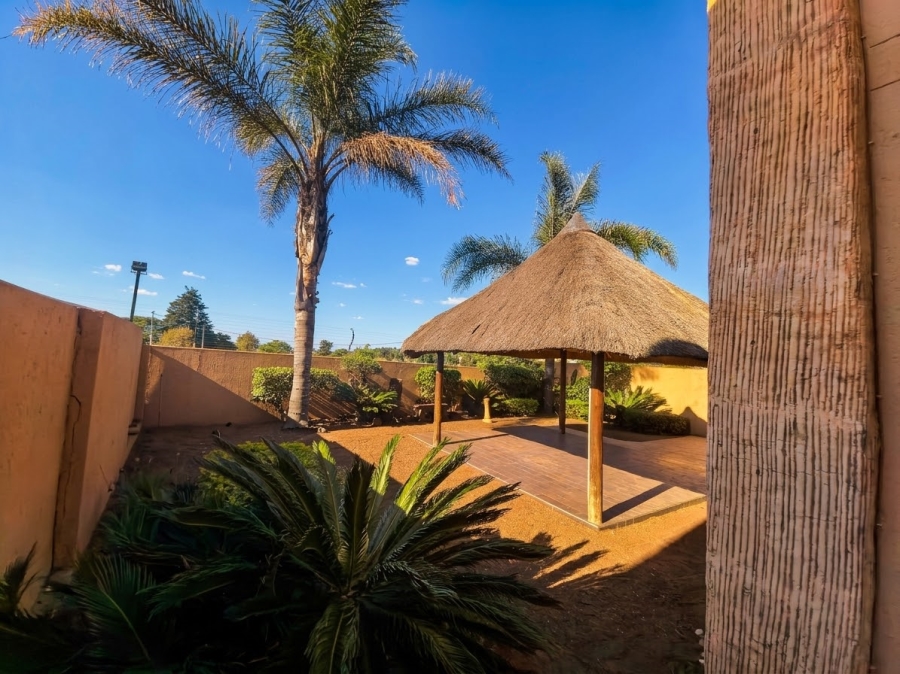 3 Bedroom Property for Sale in Erand Gardens Gauteng