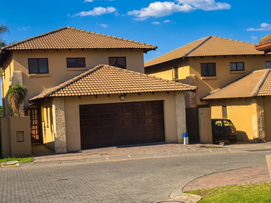 3 Bedroom Property for Sale in Erand Gardens Gauteng